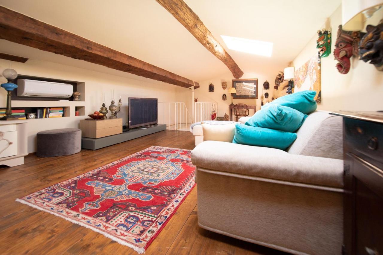Residenza Al Pavone Luxury With Terrace Apartment Lucca Bagian luar foto