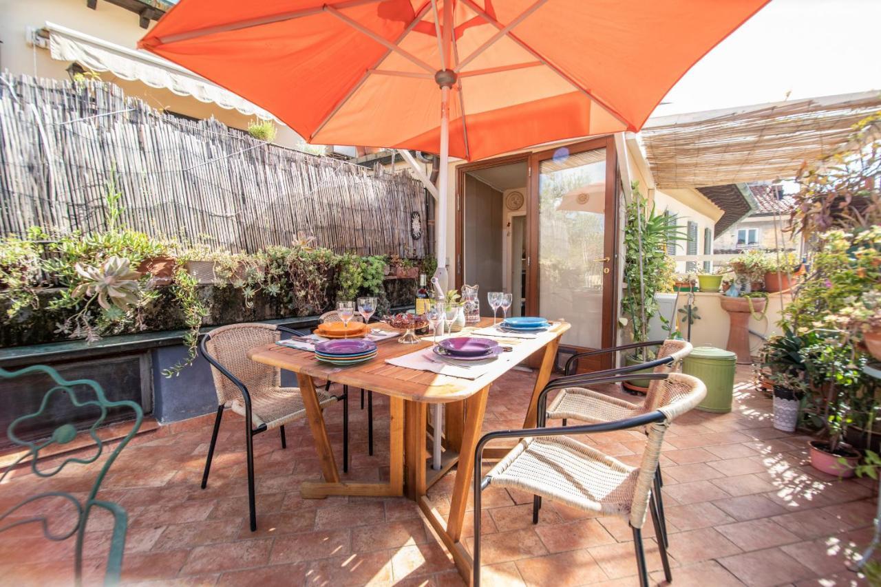 Residenza Al Pavone Luxury With Terrace Apartment Lucca Bagian luar foto
